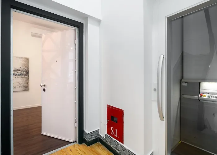 Whome Escape Exclusive Downtown Building For Rent *