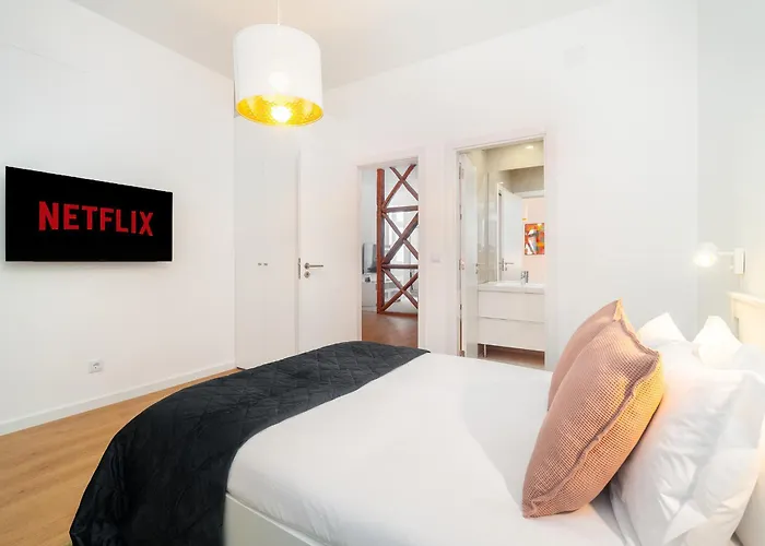 Whome Escape Exclusive Downtown Building For Rent * Lisbona